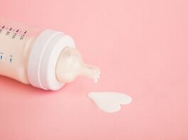 Voici 10 utilisations insolites du lait maternel