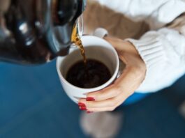 Découvrez les signes que vous buvez trop de café à bien surveiller