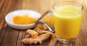 Le lait au curcuma: une boisson miraculeuse pour la santé